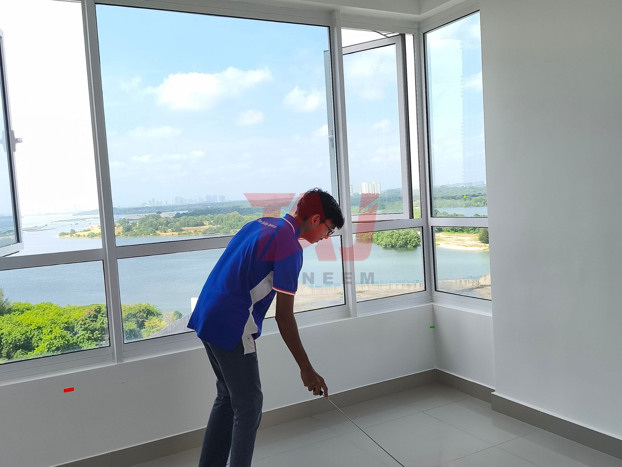 Floor defect